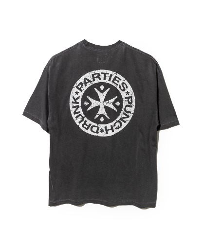 [펀치드렁크파티즈] Hurt Logo Garment Dyed T-Shirt (CHARCOAL)
